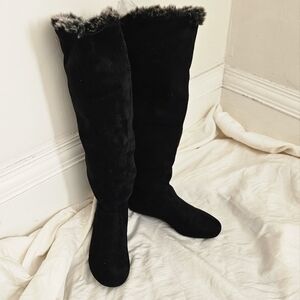 Fur lined sued boots